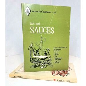 Lot of 2 Vintage 1966 Skillcraft Library Cookbooks #625 Barbecue & #637 Sauces